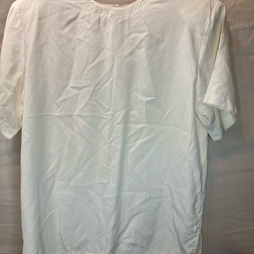 Vintage pure silk White Blouse with Classic Design